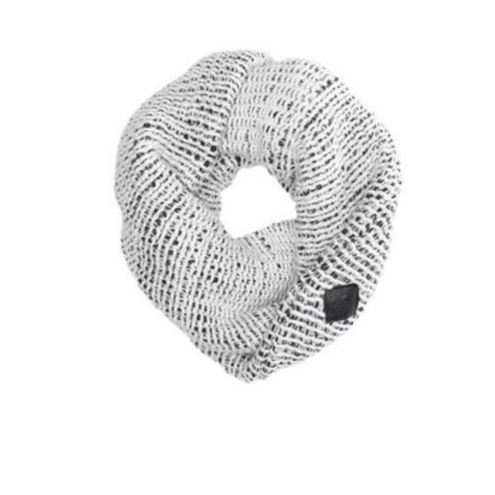 The North Face Women’s Cowl Scarf